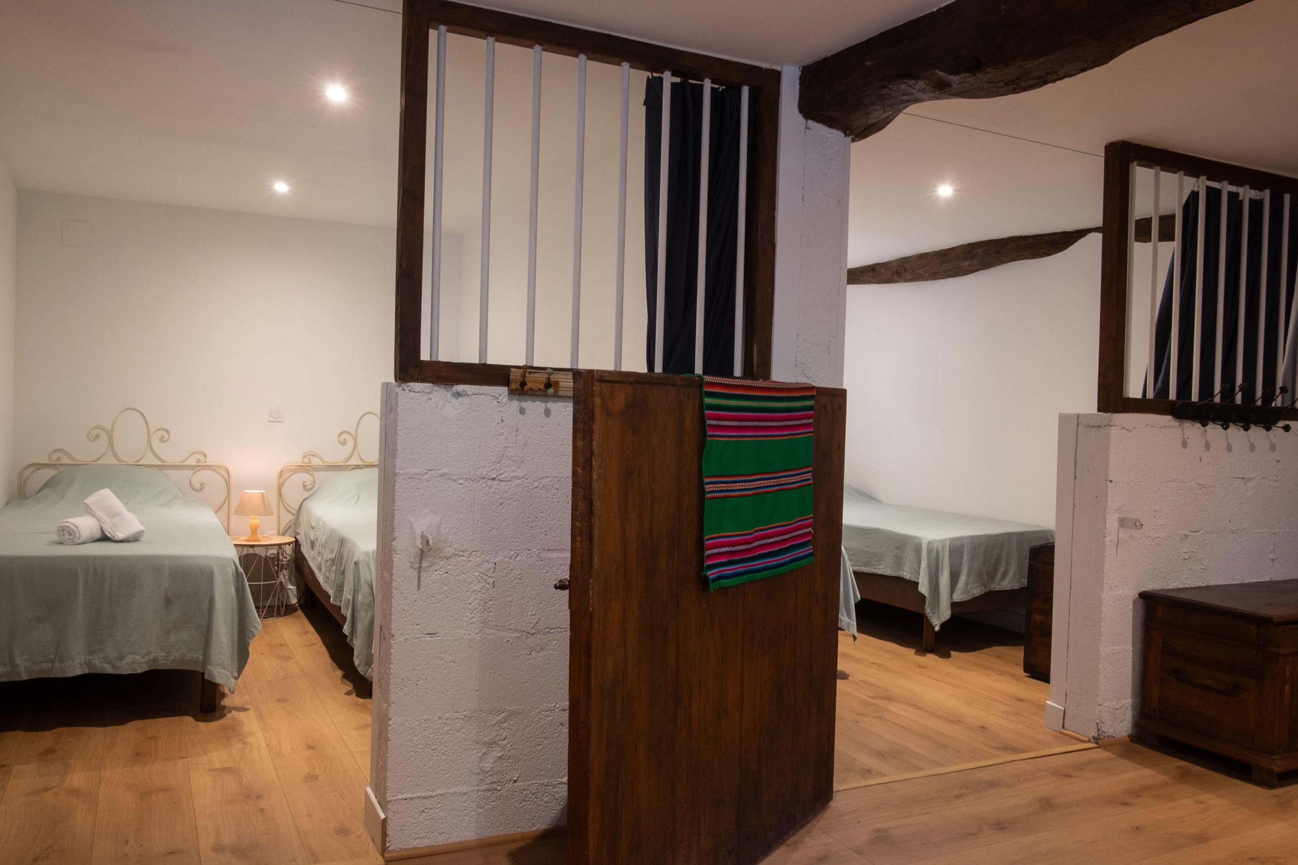 Intérieur du Domaine de La Planésié, hébergement pour séminaires résidentiels en Occitanie