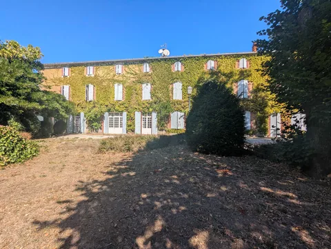 The house from the far end of the park